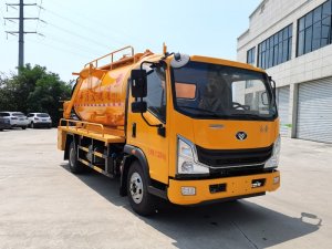 楚胜牌 CSC5118GQWZ6 清洗吸污车